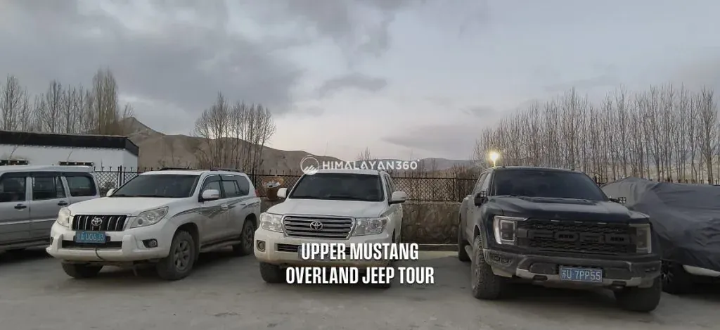 Vehicles Parked in Mustang Jeep Tour
