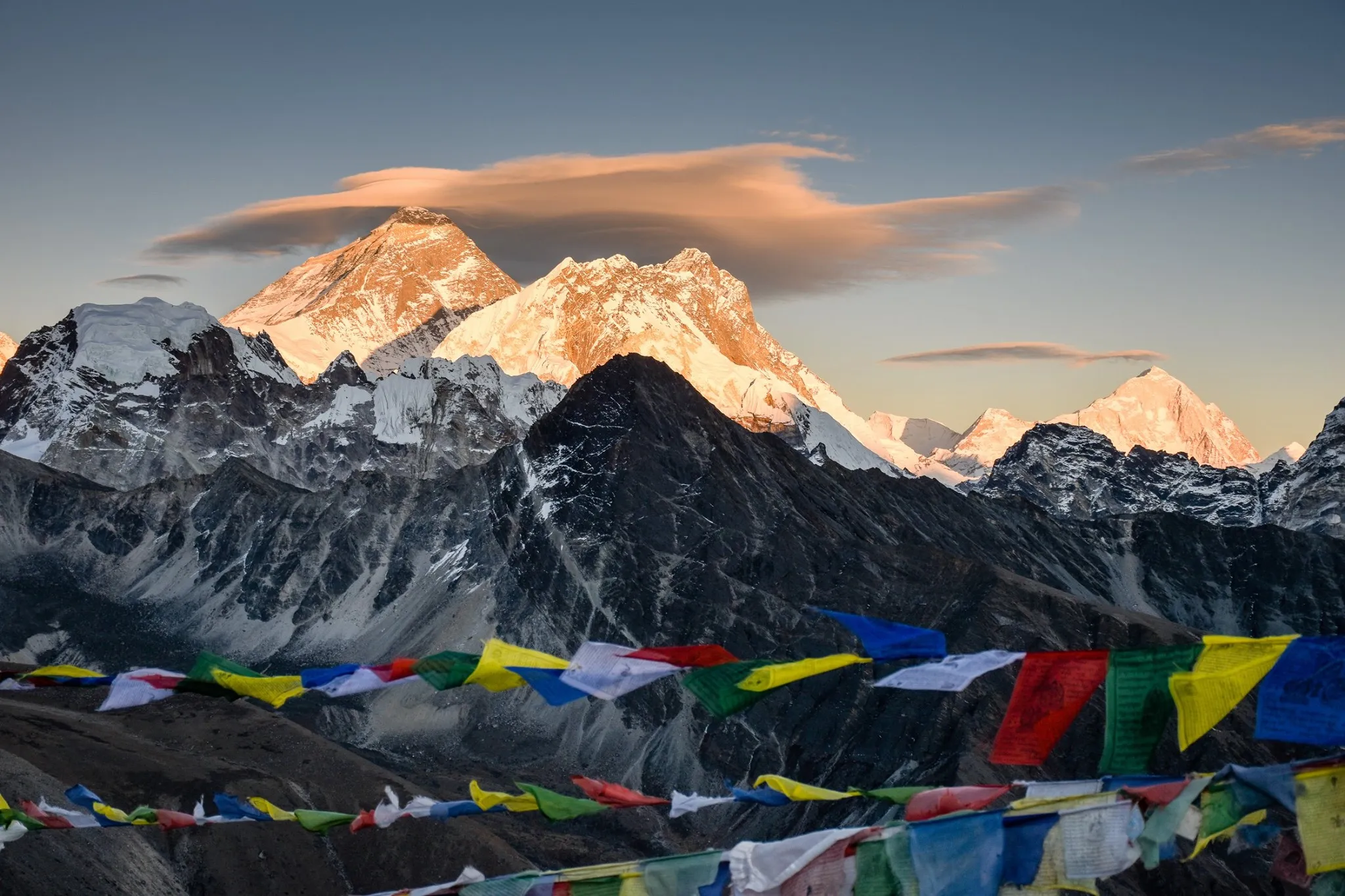 Trekkers approaching Kala Patthar on the Everest Base Camp Trek